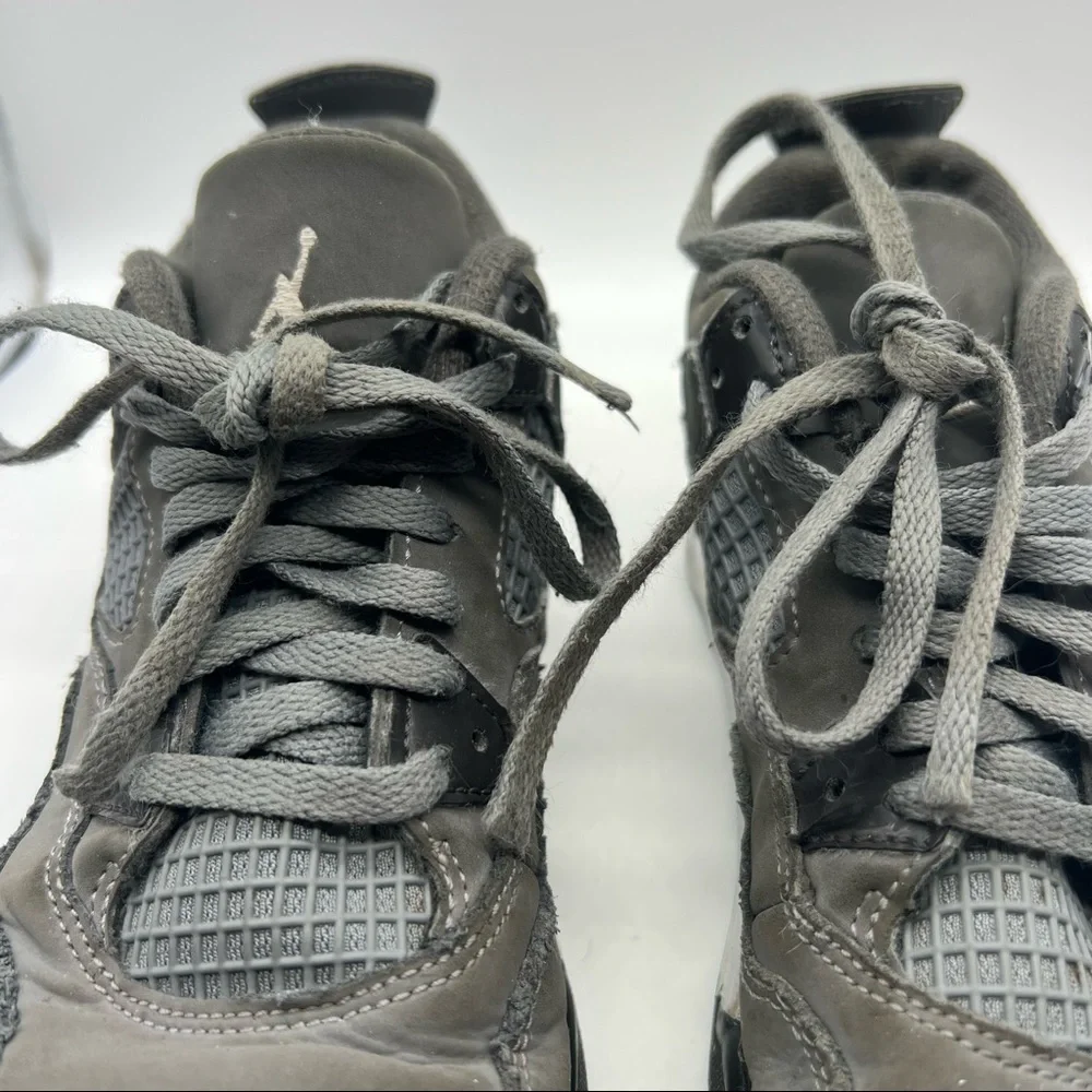 Jordan 4 Retro Cool Grey Sneakers